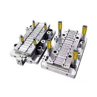 Stämplingsmatris med hög precision